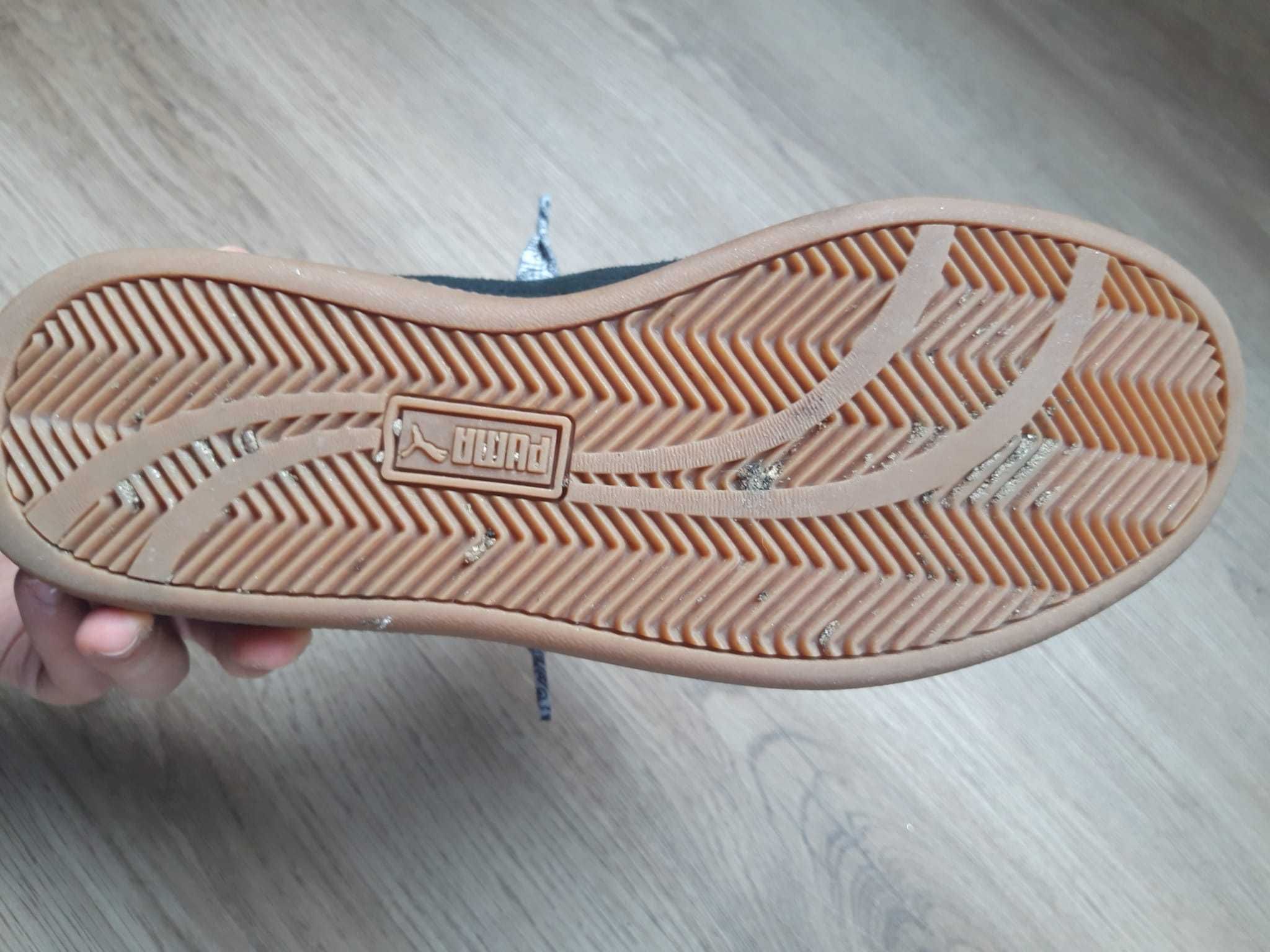 jordan 4 "pures" e puma "up"