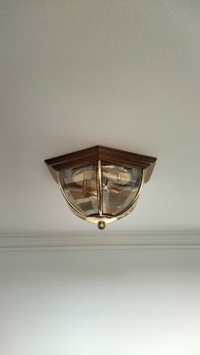 Candeeiro de entrada