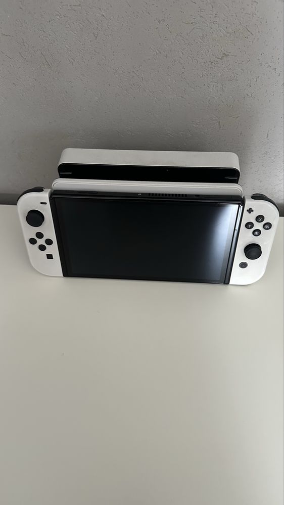 Nintedo Switch OLED