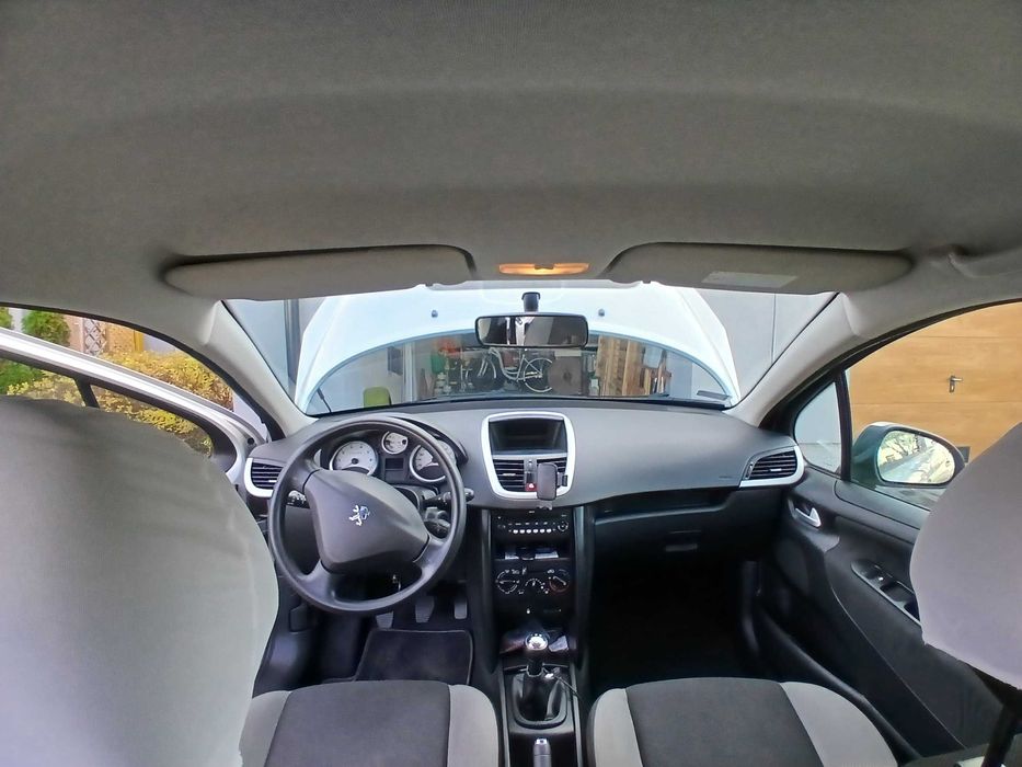Peugeot 207 Zadbany