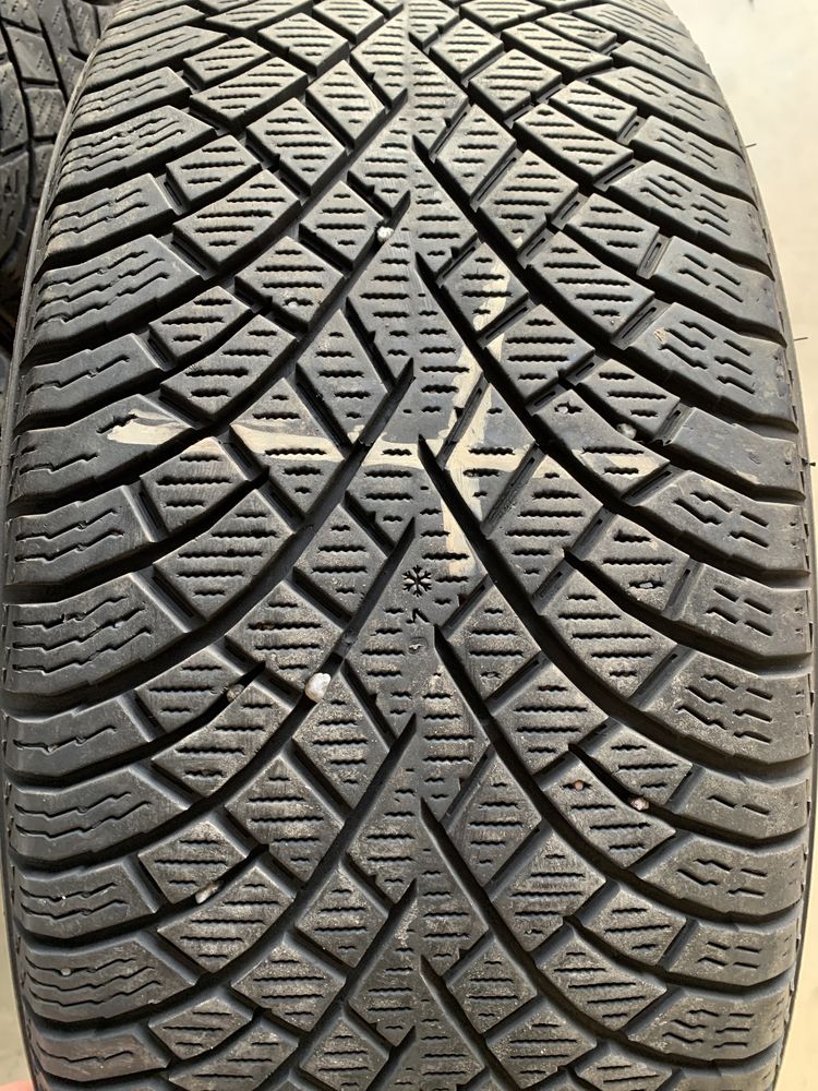 (4шт) 235/50R19 Nokian Hakkapeliitta R5 SUV (2022 рік) зимові шини