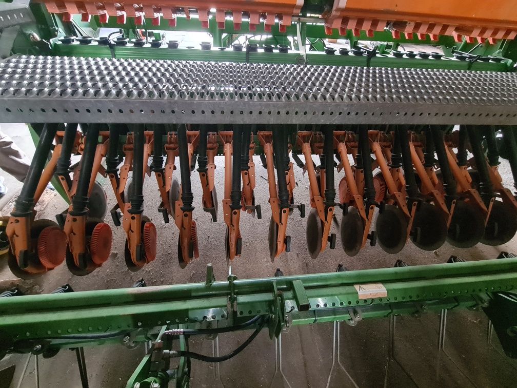 Zestaw uprawowo-siewny siewnik AMAZONE AD3000 SUPER+AGREGAT KX 3000