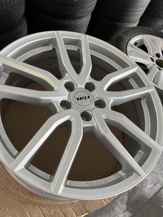 Alufelgi KOMPLET 5x114,3 19 cali Mazda Nissan Honda jak nowe