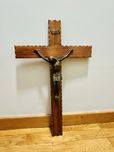 Crucifixo em madeira