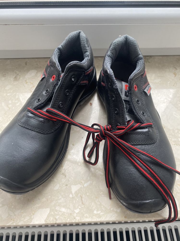 Buty robocze BHP nowe 39 rozm 26 cm ochronne PÓŁBUTY BEZPIECZNE