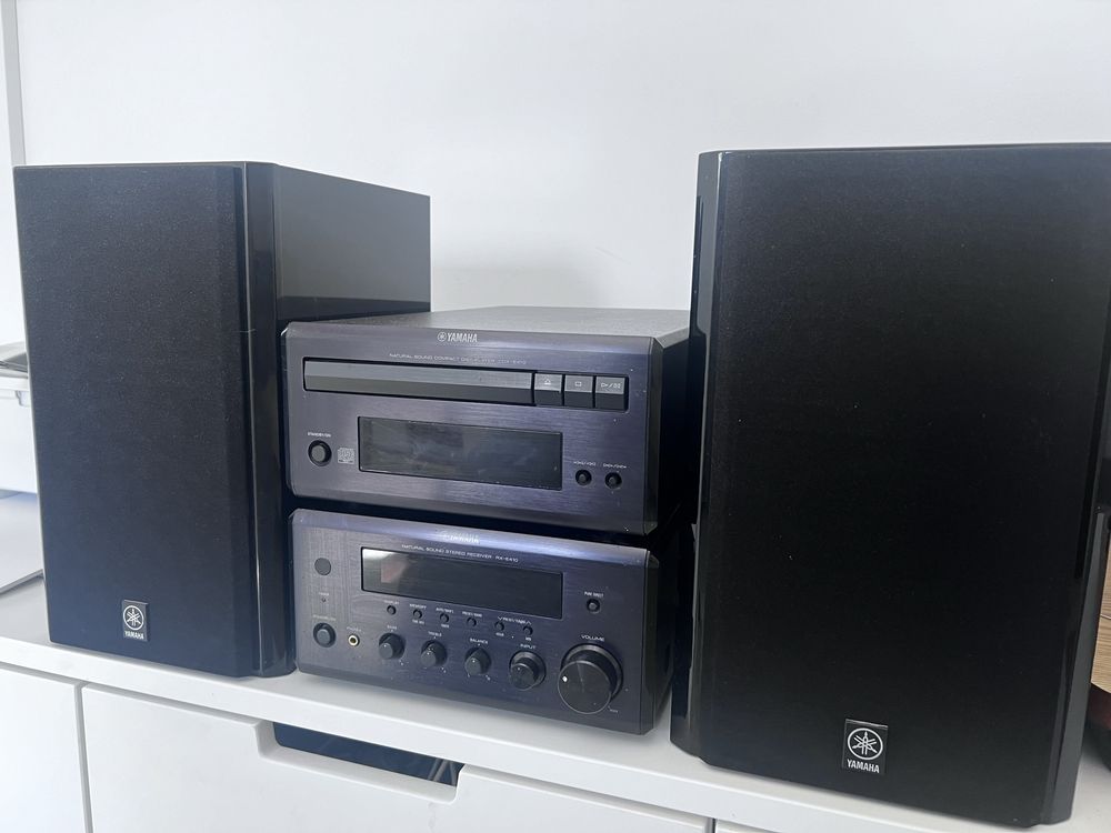 Yamaha CDX 410 CD i amplituner z kolumnami