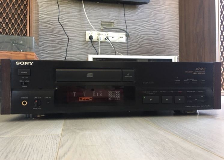 CD Sony CDP X559ES