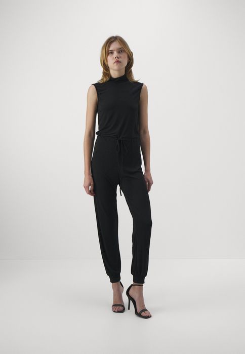 Kombinezon czarny Wal G. XXS