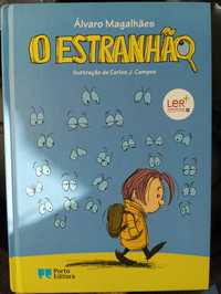 Livro o Estranhão