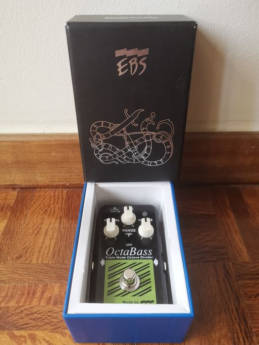EBS Octabass Blue Label
Pedal octaver para baixo.