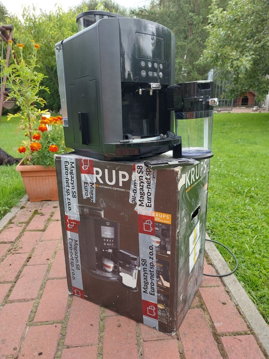 Ekspres Krups EA819