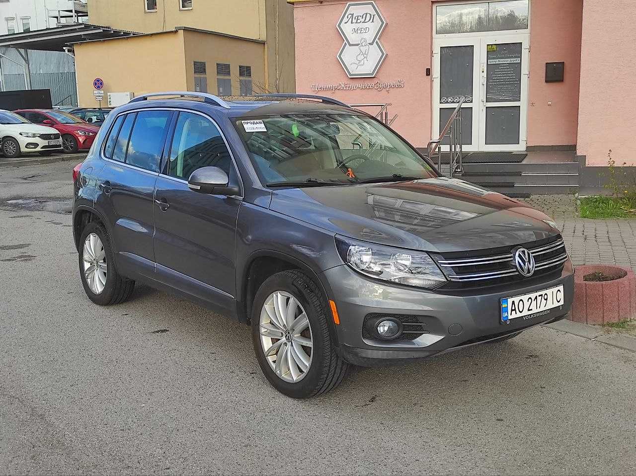 Volkswagen TIGUAN SE 2012