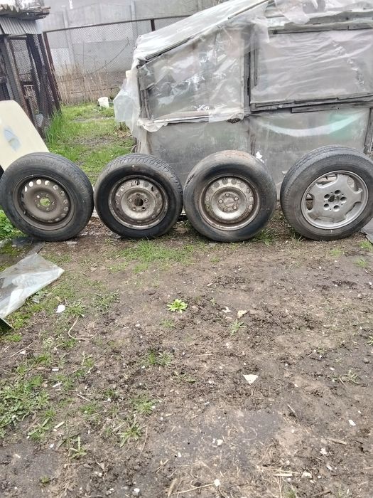 Продам колеса на автобус вито