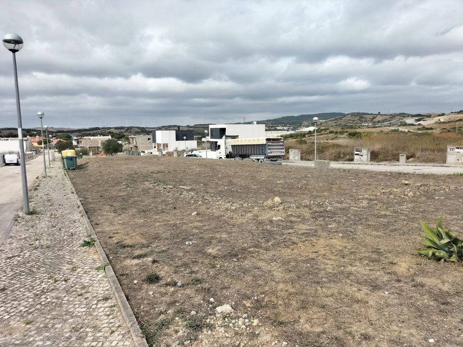 Lote para construção espaço comercial Arranhó