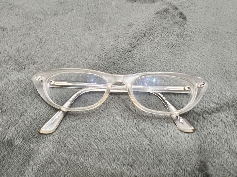 Armacao de Óculos marca vogue