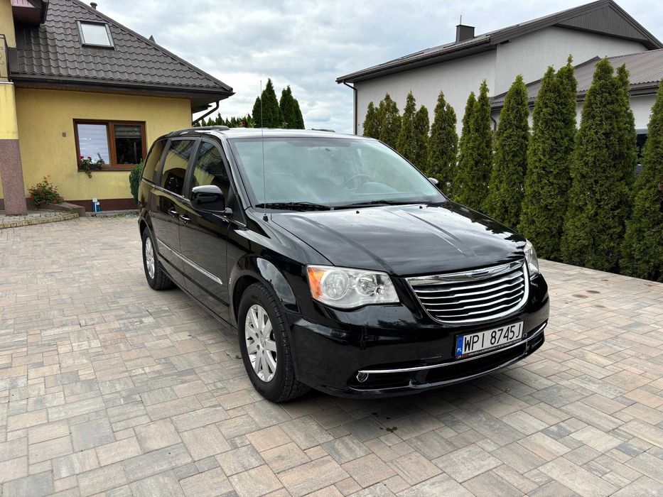 Chrysler Town & Country 3,6 rok 2013