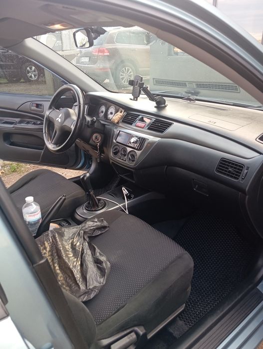 Mitsubishi Ланцер 9 1.6