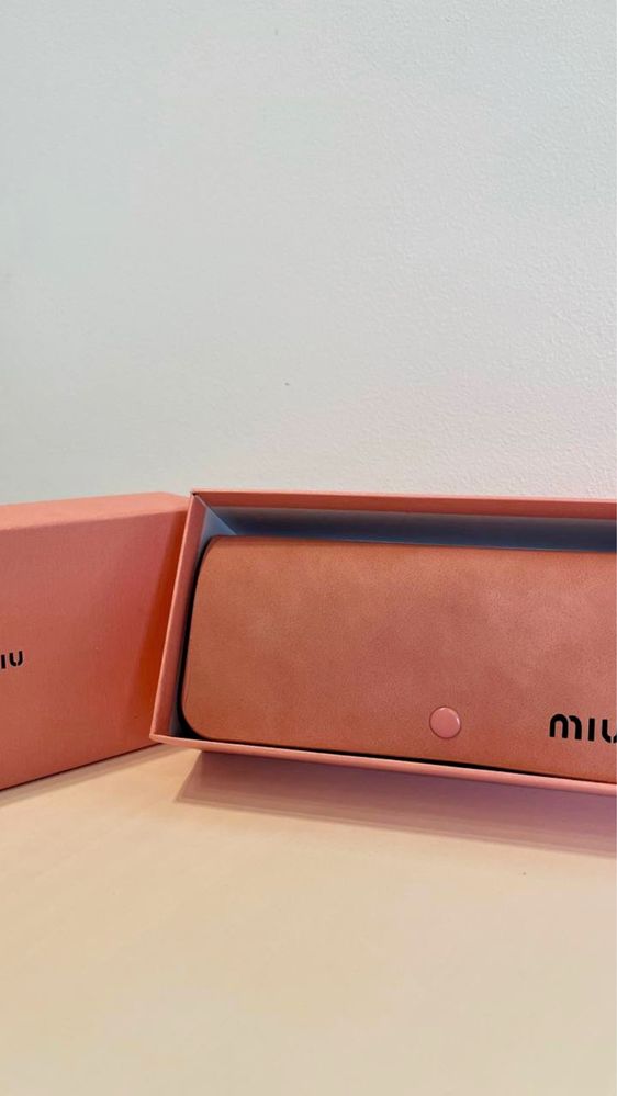 Okulary przeciwsłoneczne Miu Miu
