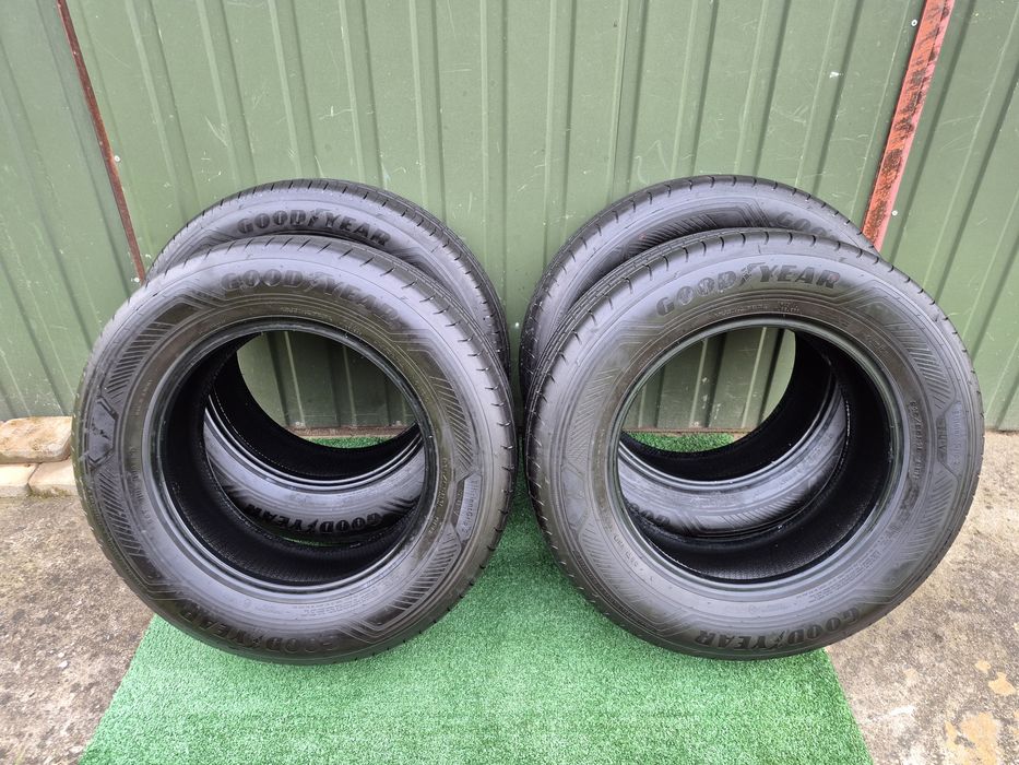 Opony letnie GOODYEAR 215/65 R16 98H