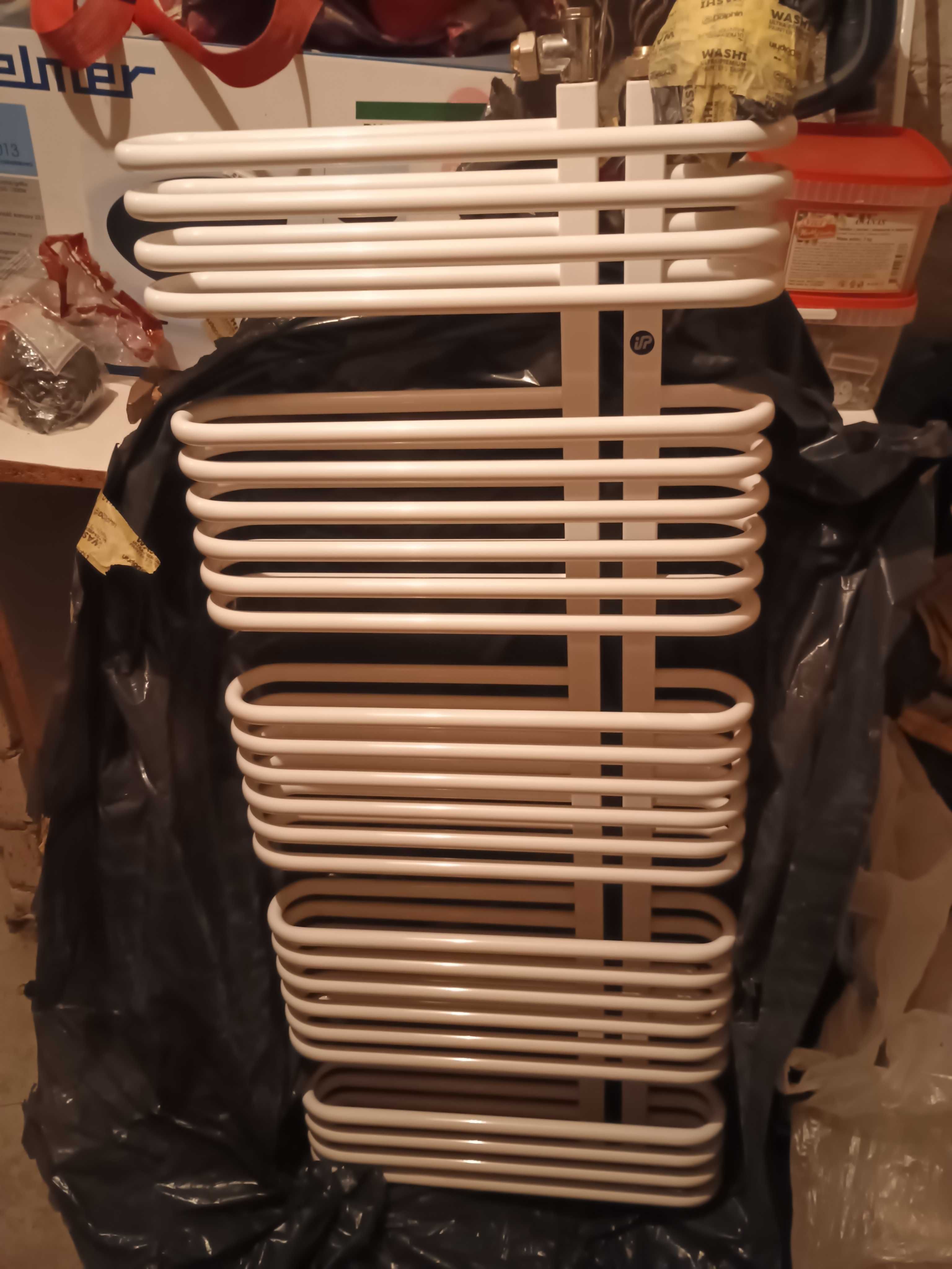 2 kaloryfery: łazienkowy 50x120 i Purmo 90x110 nowe, nieużywane
