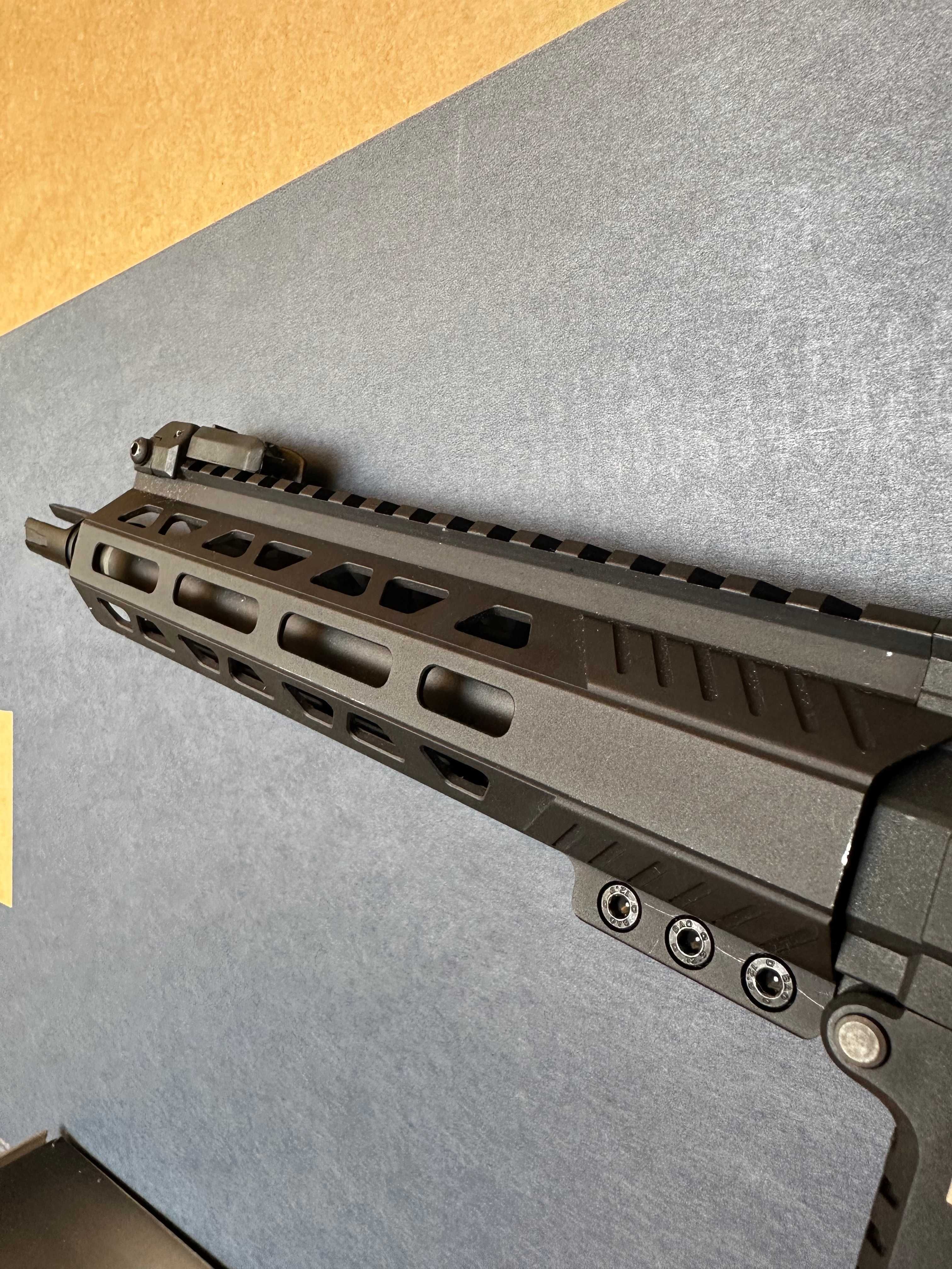 Rossi Sentinel Alpha - BLACK