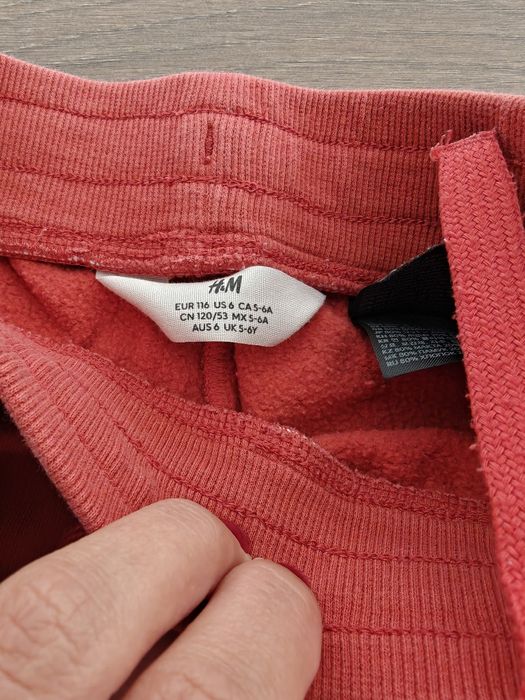 Czerwone dresy z.meszkiem h-m bluza na zamek zestaw dla chłopca 116