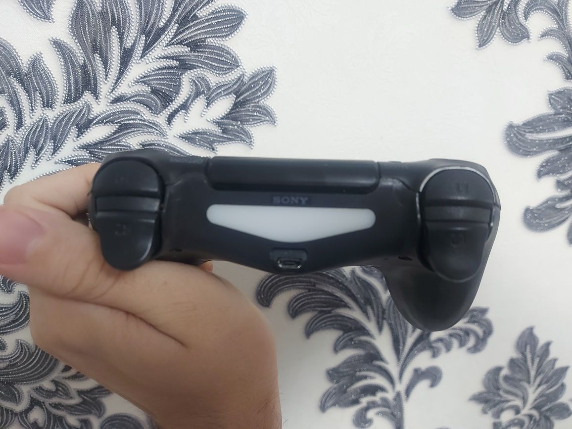 Dualshock 4 под запчасти