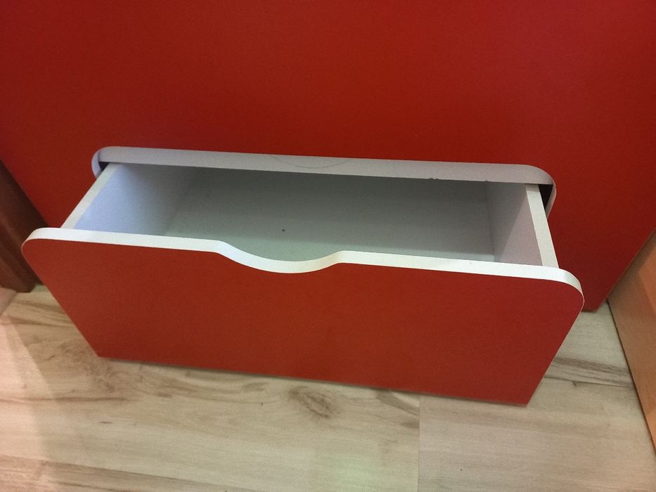 Ліжко для дівчинки, одинарне