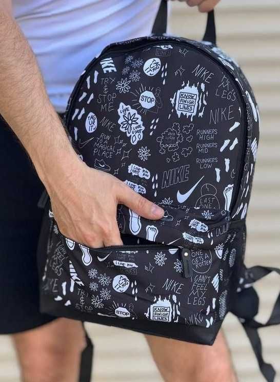 Рюкзак під ноутбук Nike для подорожей і щоденного носіння
