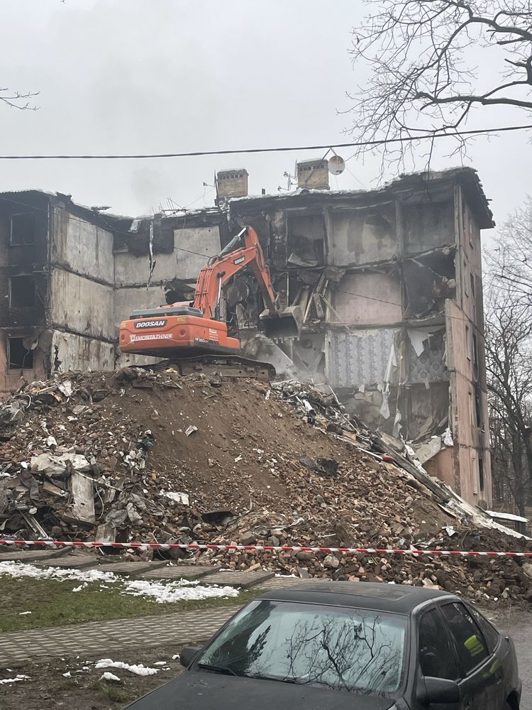 Демонтаж зданий бетона дома, демонтаж будівлі будинку металоконструкці