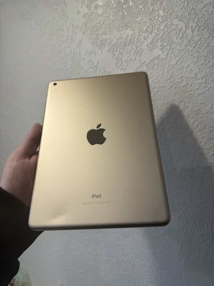 iPad 5 2017 32Gb WiFi  Gold A1822