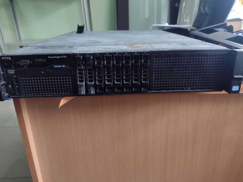 Сервер DELL PowerEdge R720