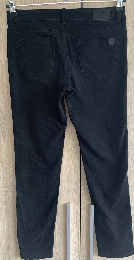 Spodnie damskie jeansowe Fir Slim W27 L32 czarne