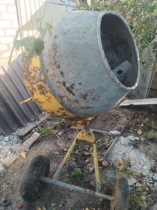 Бетономешалка б/у