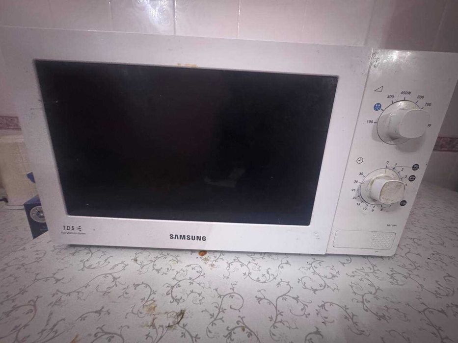 Мікрохвильова піч Samsung кераміка