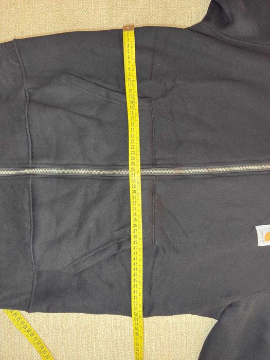 Casaco Carhartt WIP preto com capuz e fecho - Tamanho M - nunca usado