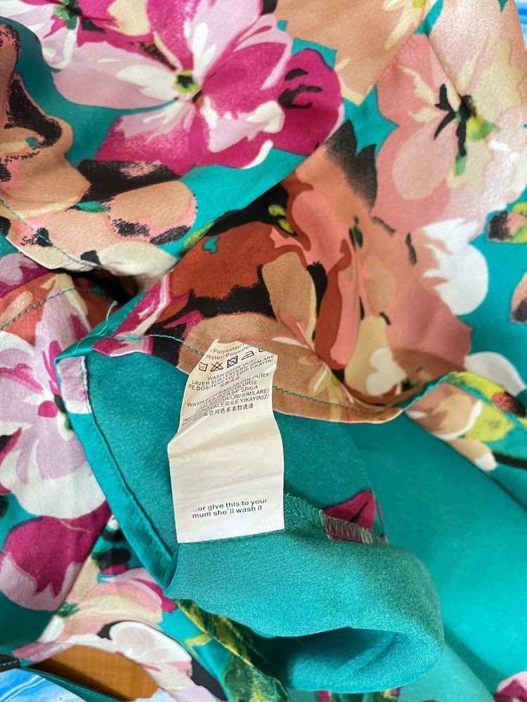 Missguided roz. 36 krótki kombinezon w kwiaty