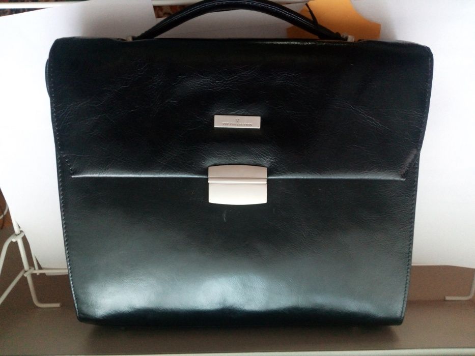 Портфель кожаный