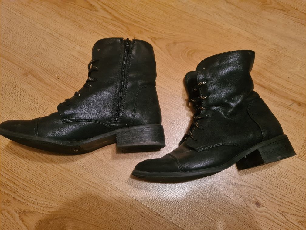 Botki damskie jak nowe