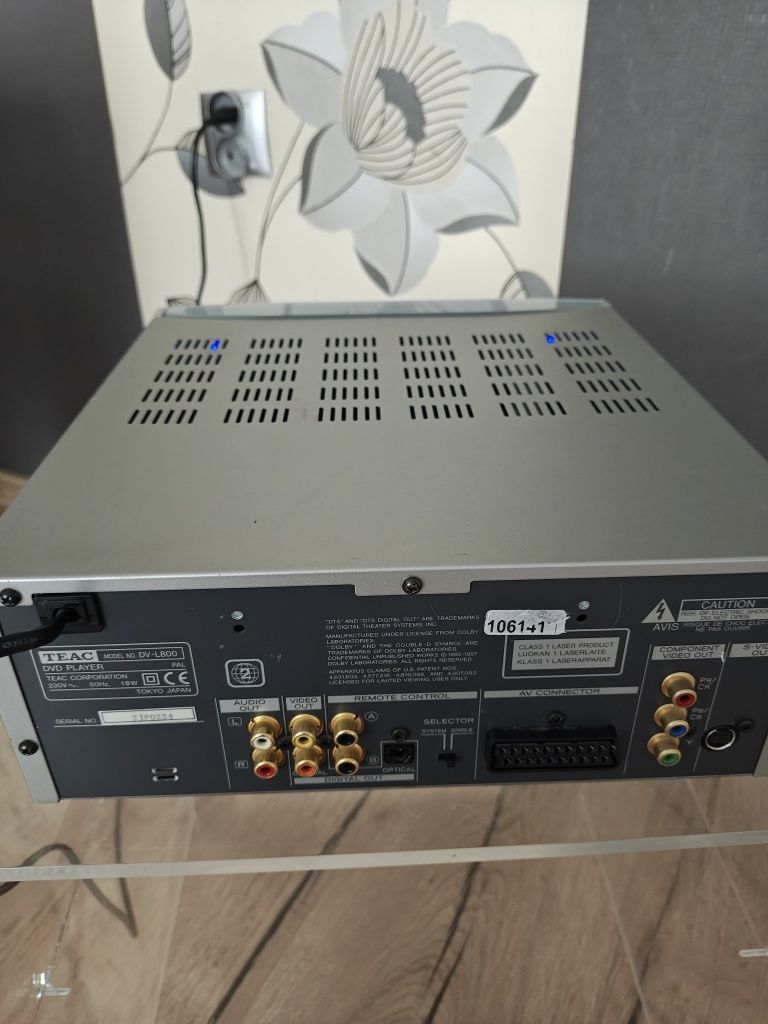 Odtwarzacz CD,DVD, Teac DV-L800 Japan