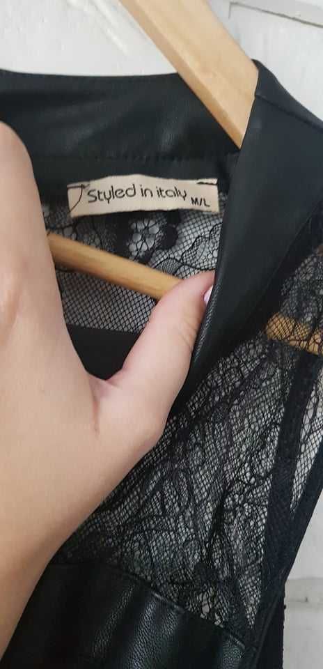 Elegancka włoska sukienka mała czarna ze skórzanymi wstawkami M/L