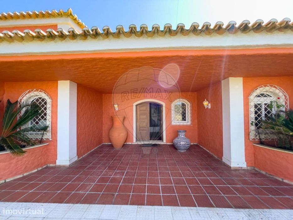 Moradia T4 para venda