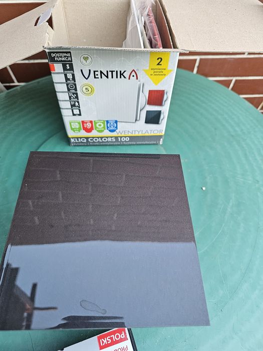 Wentylator łazienkowy z trzema panelami ozdobnymi