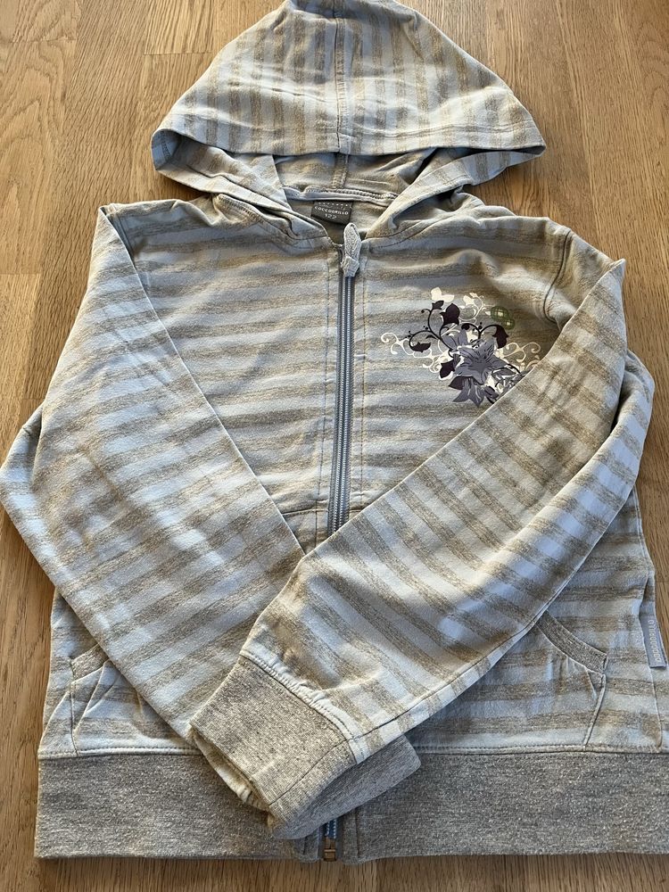 Bluza dresowa lekka Coccodrilo w paski - 122 cm