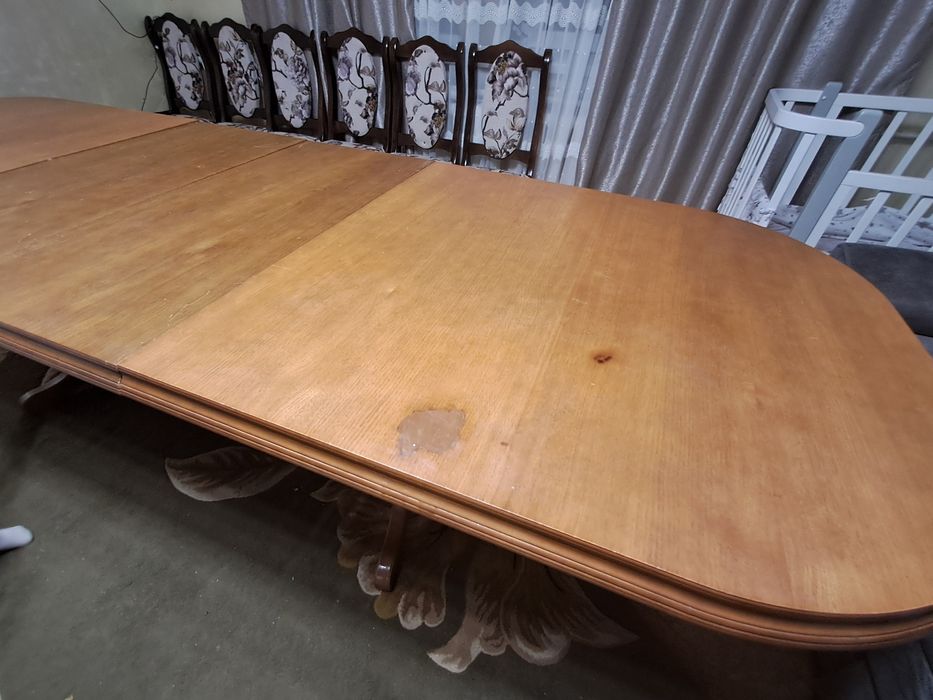 Стіл дубовий розкладний