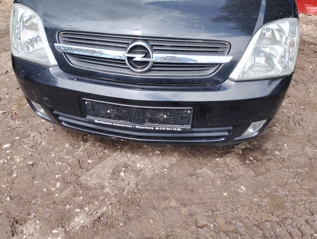 Zderzak przód opel Meriva a z20r