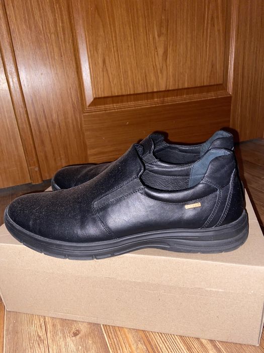 Продам 1 раз одетые мусжкие туфли mida 45 р , новая коллекция