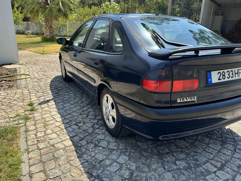 Renault Laguna 2.2 Diesel . Conforto e fiabilidade