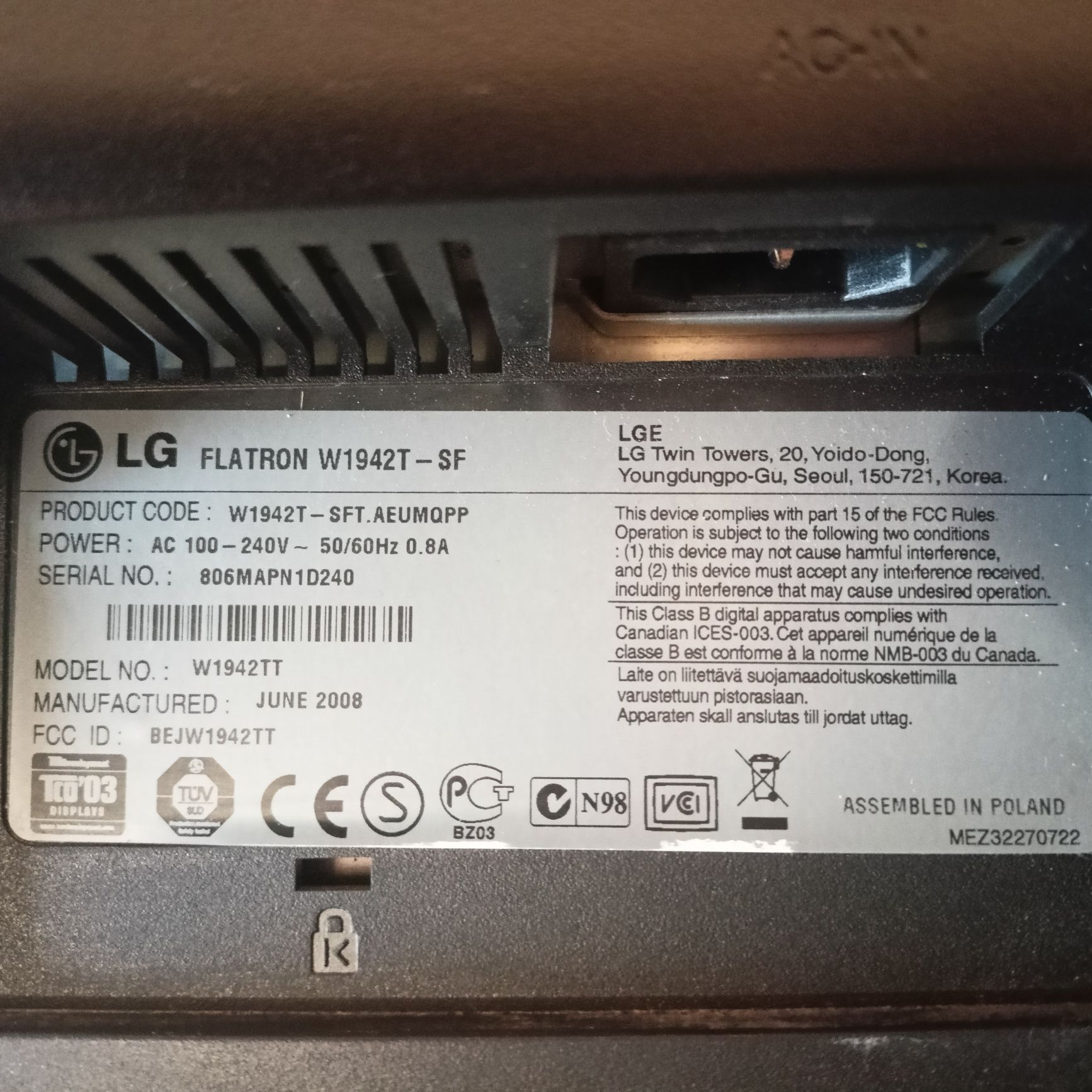 LG Flatron W1942T
