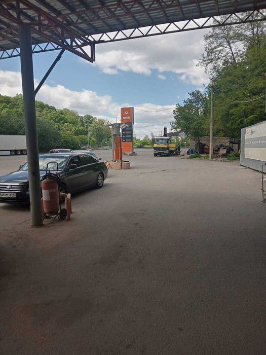 Продаж АЗС Промислова 7 Видубичі Голосіївській район без комісії